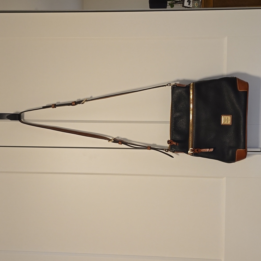 Dooney & Bourke Purse